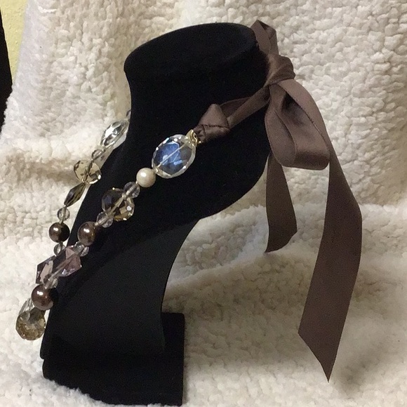 Brown tone & clear Lucite w Br Pearls necklace❣️ - Picture 5 of 6